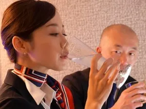 Làm liều địt cô bạn thân từ phía sau