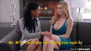 BUBB-132 Nữ sinh cầu thang: Tôi muốn xem có gì bên dưới đùi trong váy đồng phục của các nữ sinh kia! Biên soạn