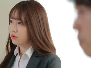 Cậu em trai nhút nhát được người chị họ dâm dục cho biết mùi đời